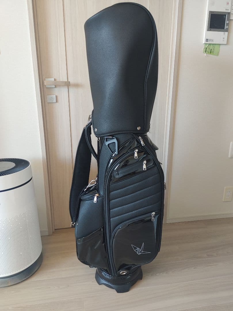 ウノピゥウノウグァーレトレ キャディバッグ