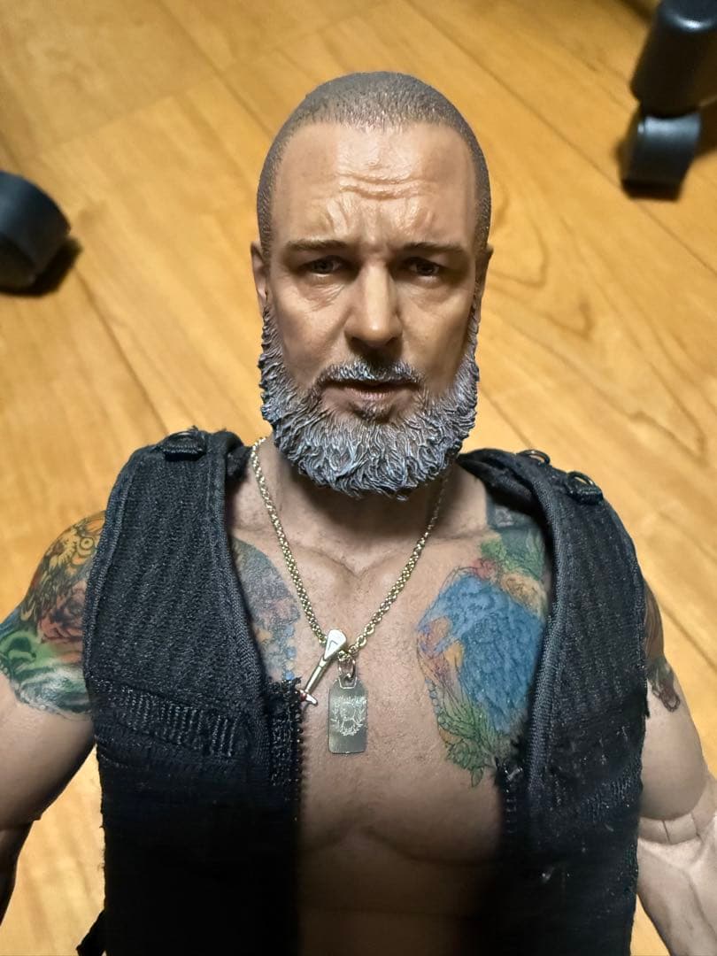 ホットトイズ エクスペンダブルズ バーニー 素体 ラッセル・クロウ 似