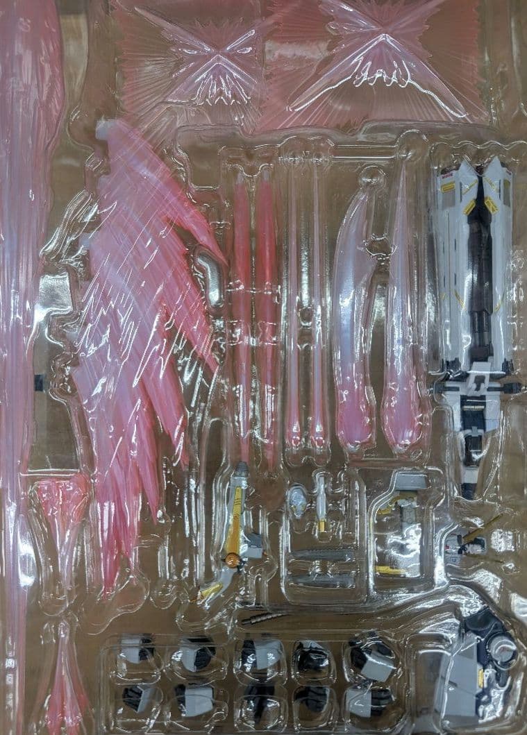 メタルビルド。クロスボーン.ガンダムX1. ハーフクロス。