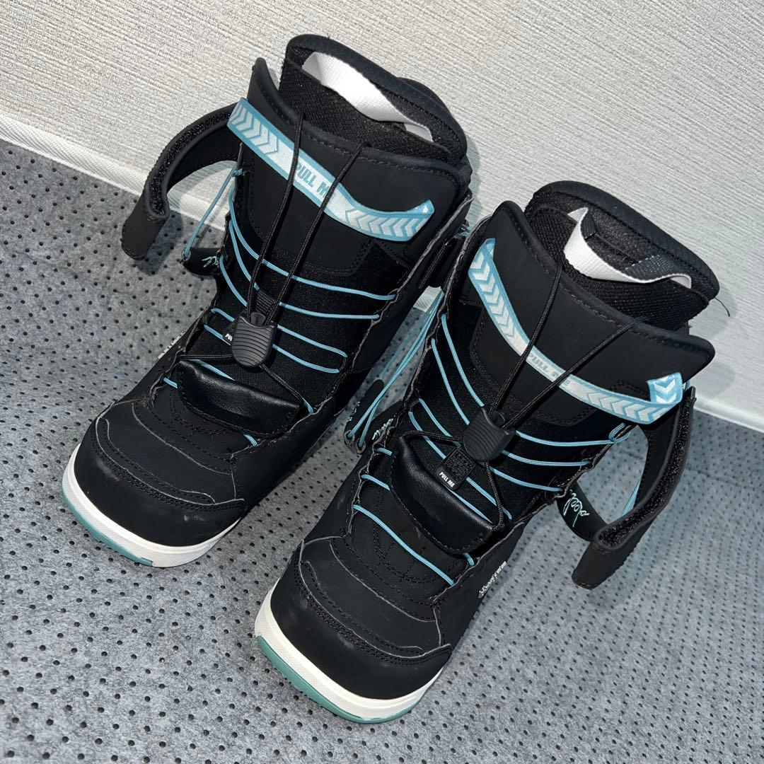 数回使用 希少21.5cm DEELUXE id 6.2 スノーボードブーツ