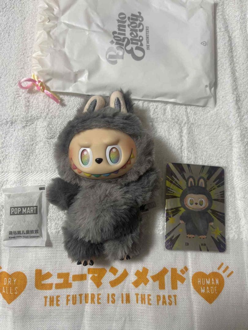 ラブブ　エナジー　シークレット　popmart labubu 正規品