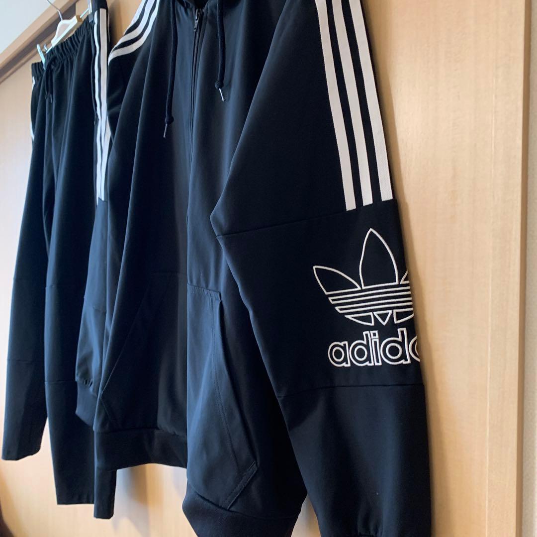 アディダスオリジナルス　セットアップ　パーカー　ジャージ　ブラックホワイトライン