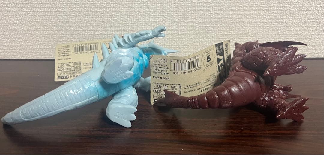 電光超人グリッドマン ブリザラー バキラ マグネガウス タグ付き ソフビ