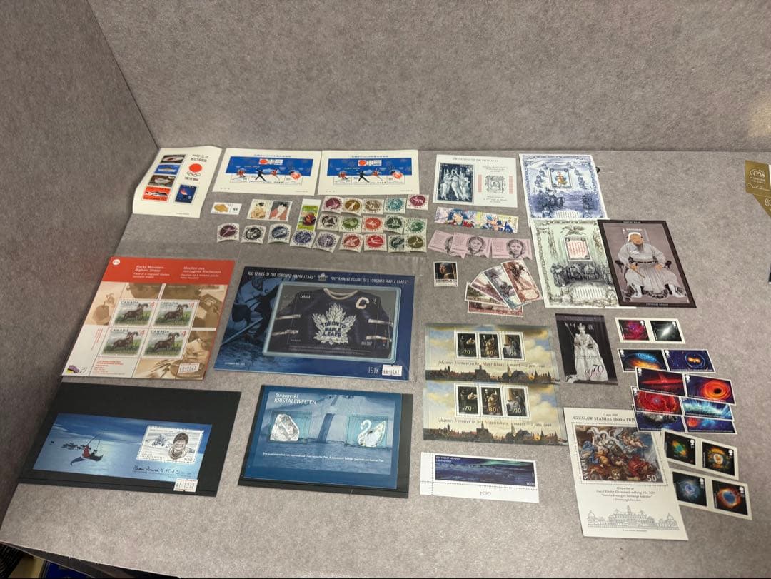 ケ*ジ様 外国切手 希少 世界の切手 中国 USA他 ビートルズ ジョンレノン