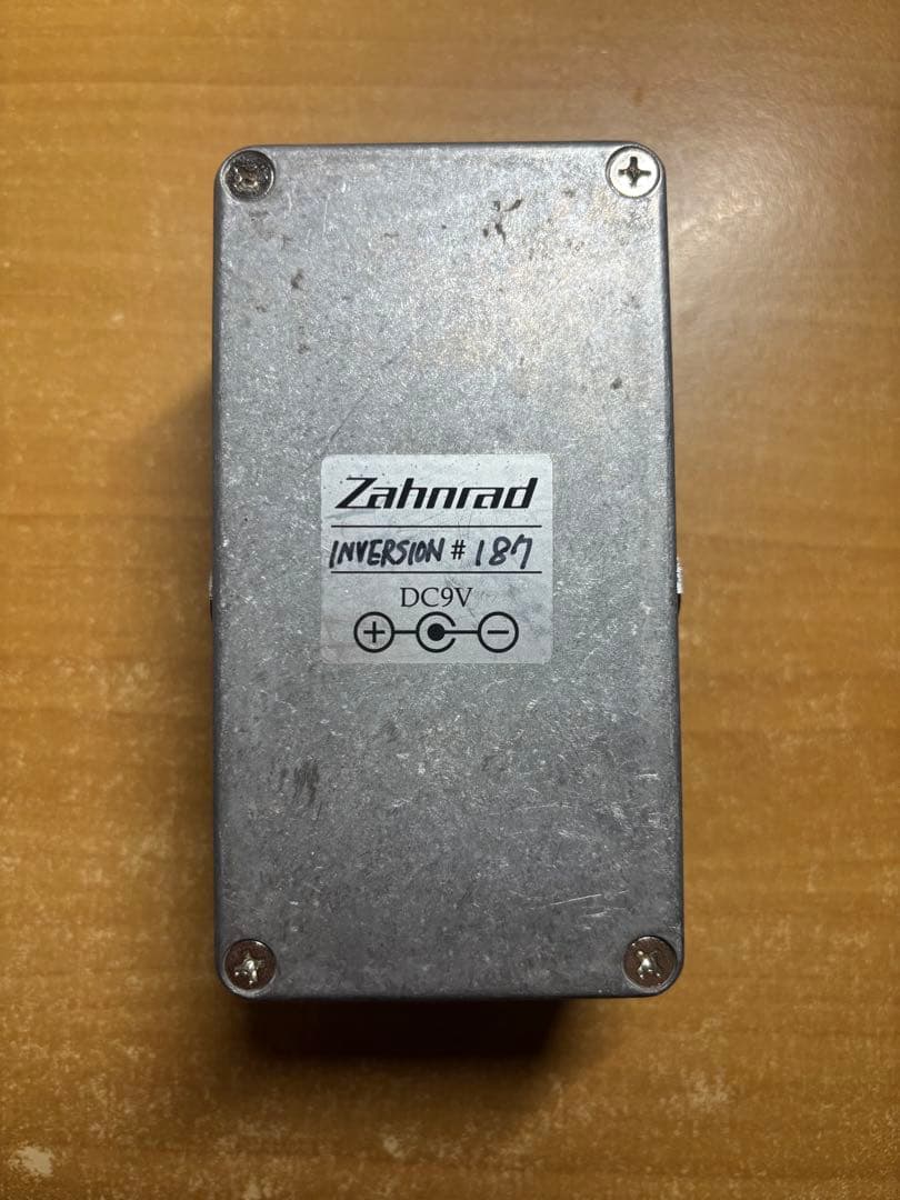 Zahnrad INVERSION ギターエフェクター