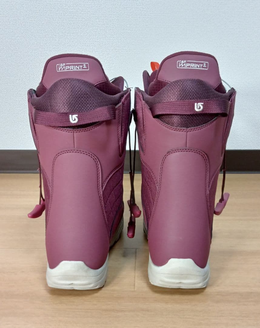 BURTON MINT-ASIAN　FIT 22.5cm【美品】