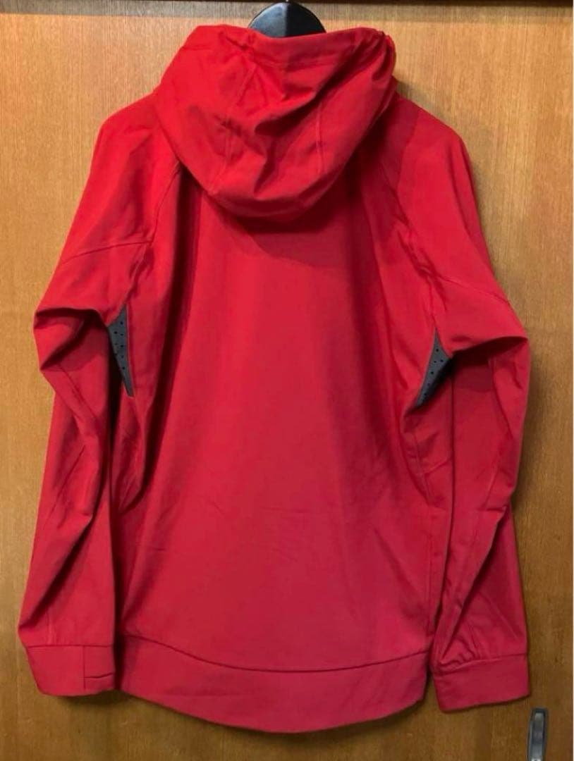 NIKESB ナイキエスビー エニグマ　フーディー パーカー　撥水