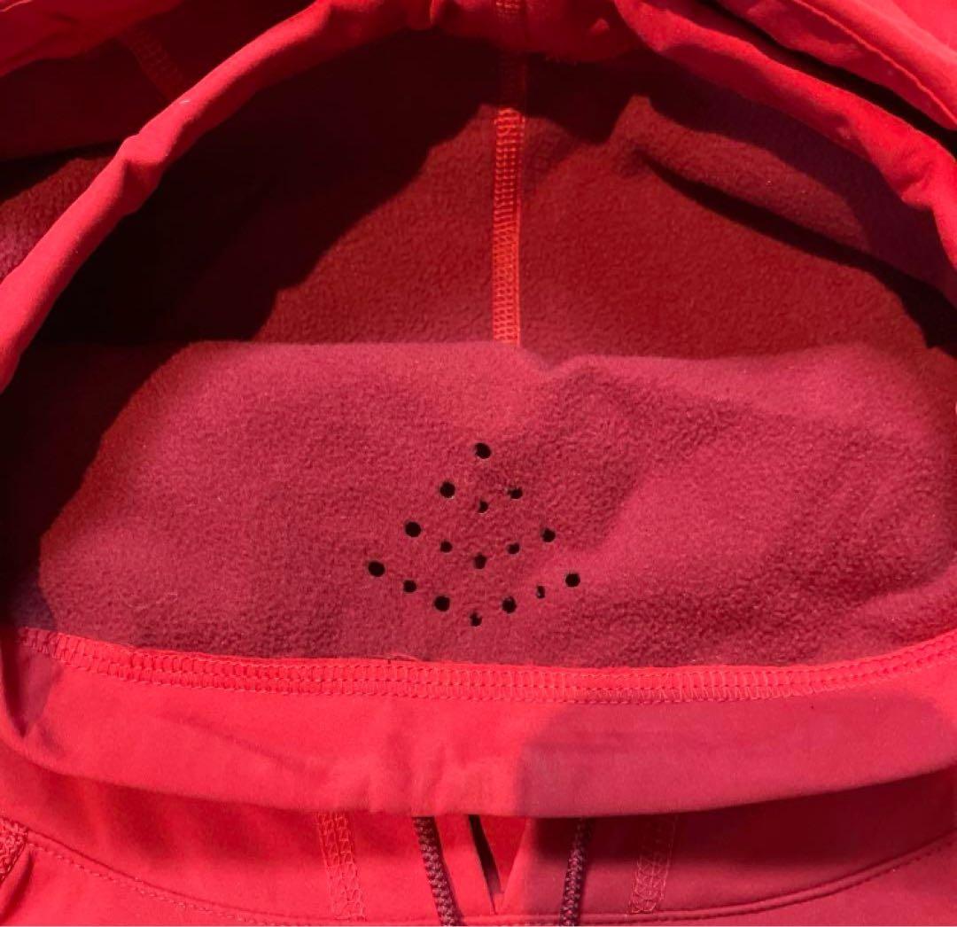 NIKESB ナイキエスビー エニグマ　フーディー パーカー　撥水