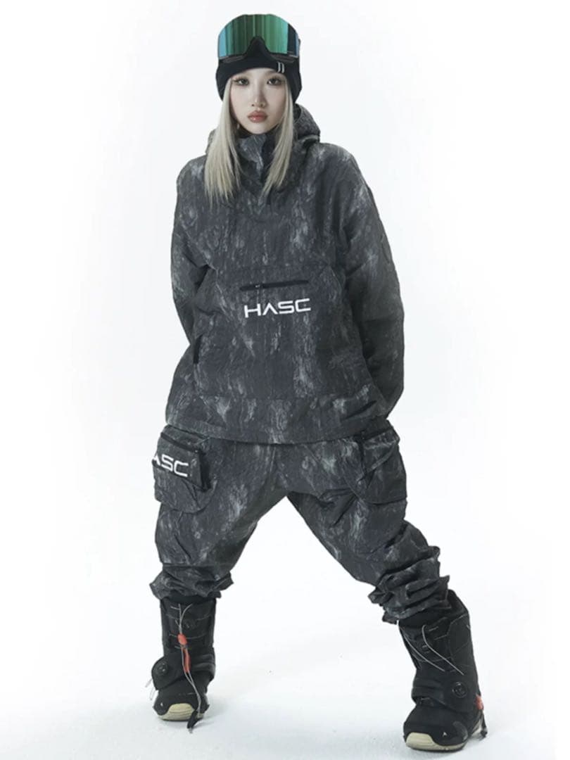 新品スキーウェア上下セット 花柄男女 兼用M