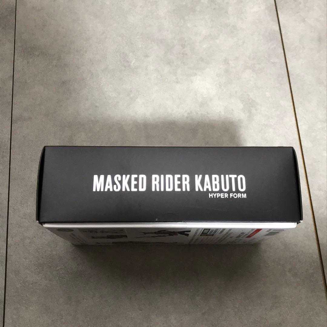 仮面ライダーカブト　ハイパーフォーム 真骨彫製法　フィギュアーツ