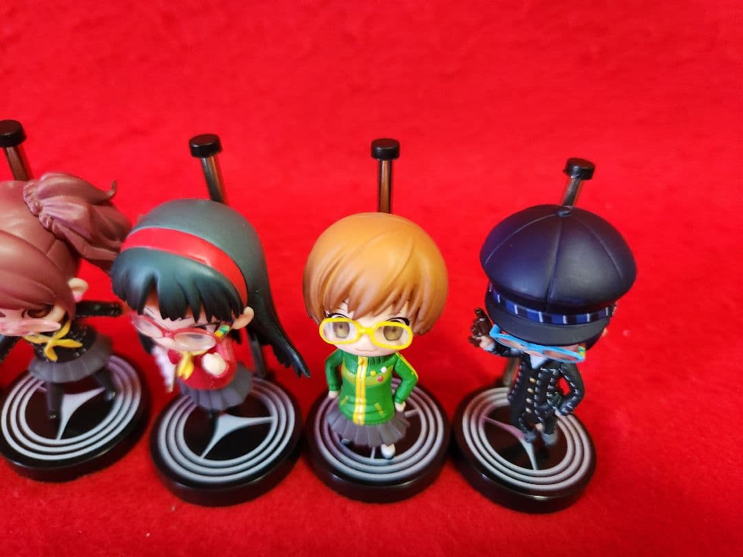 ペルソナ４　　ワングランデフィギュア白鐘直斗　久慈川りせ　天城雪子　など