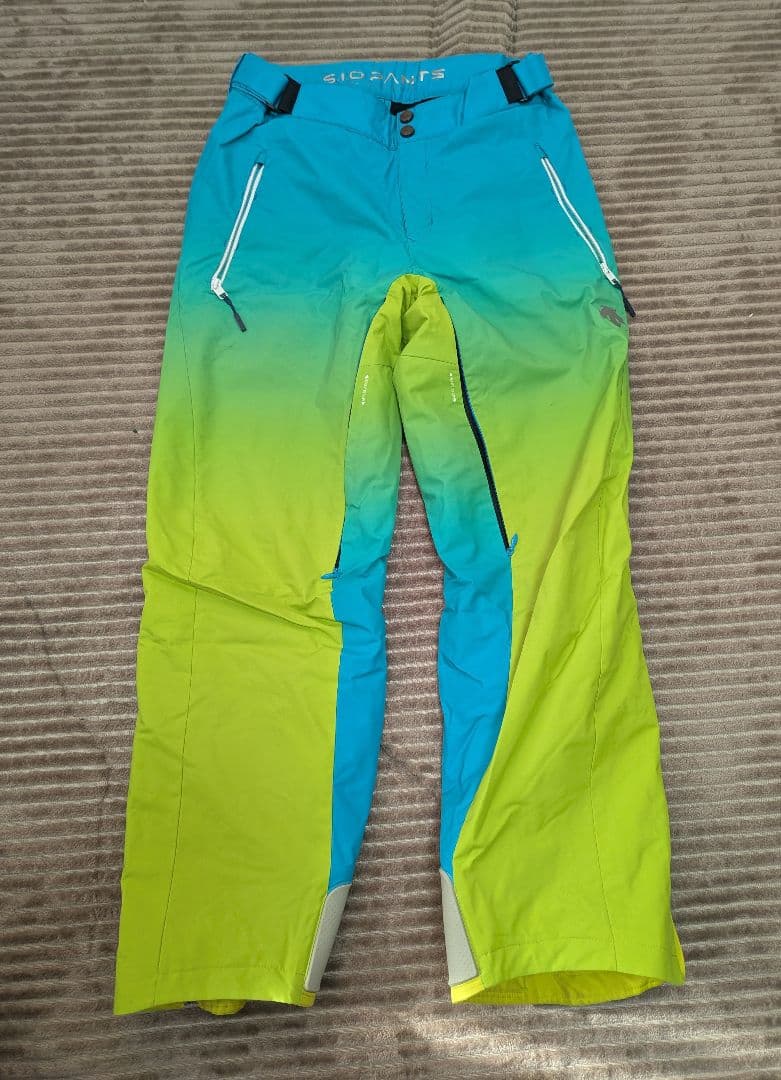 DESCENTE メンズLサイズ　スキーウェアセット（ジャケット＆パンツ）