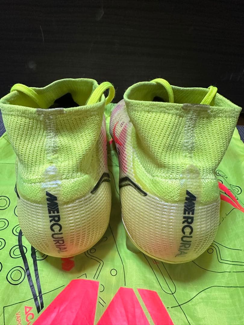 サッカースパイク ナイキマーキュリアルスーパーフライ8FG