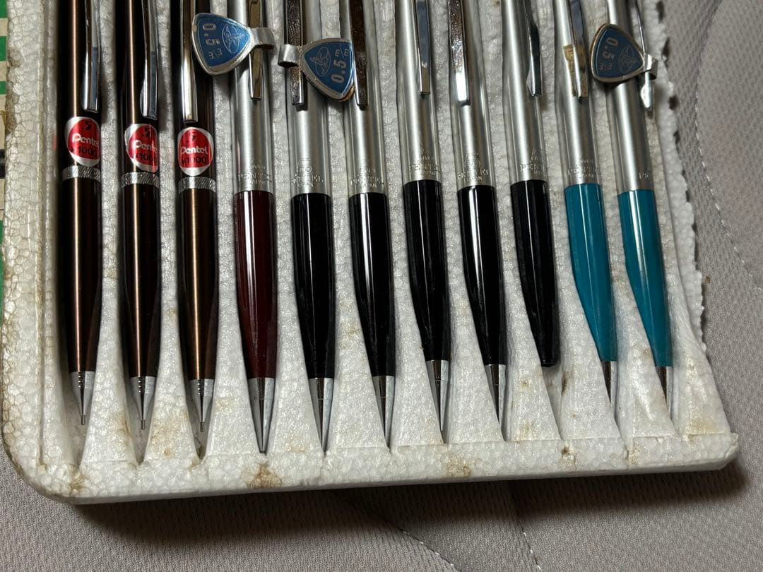 【廃番】ぺんてる5美品　11本セット　ダース箱付き