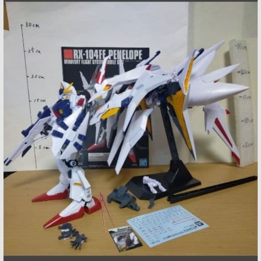 HG 1/144 ペーネロペー 閃光のハサウェイ 完成品 逆シャア ガンプラ
