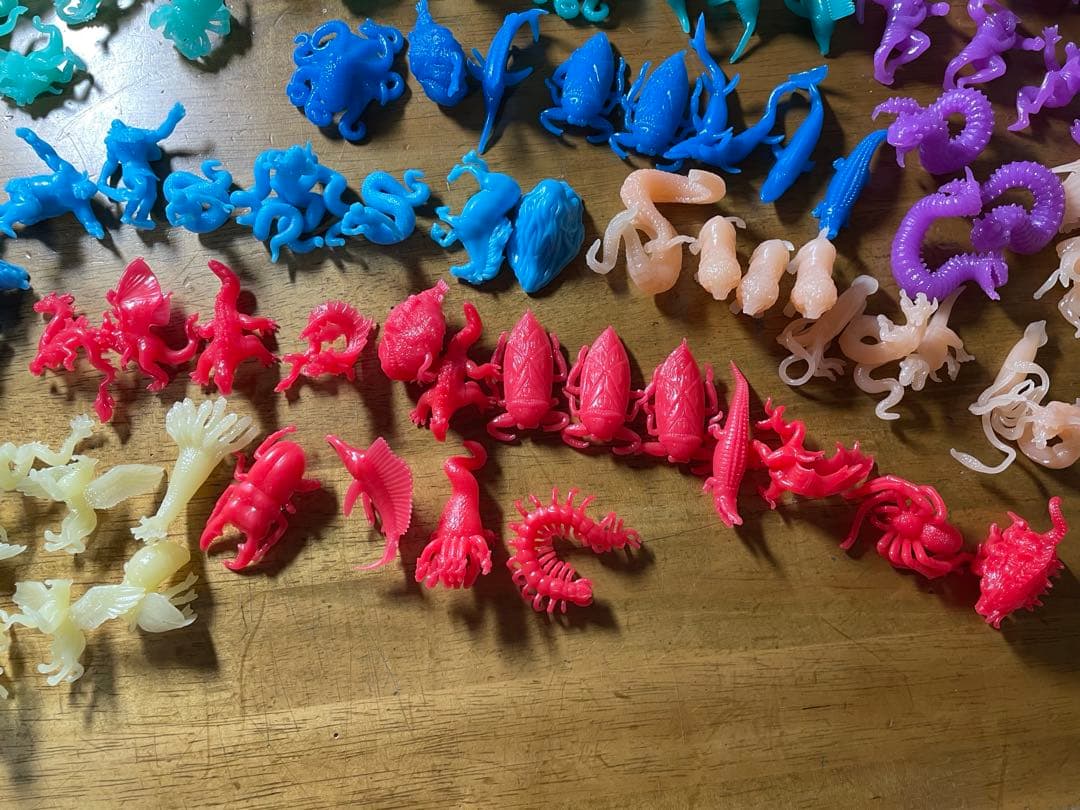 最強王図鑑　架空生物恐竜・ドラゴンフィギュア　昆虫　大量　チョコエッグ148体