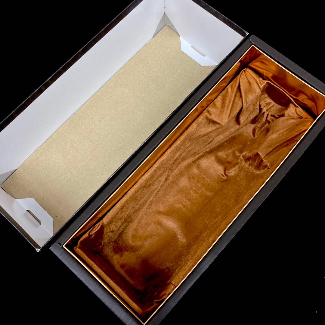 サントリー山崎12年 ピュアモルト 響マーク 750ml⭐︎