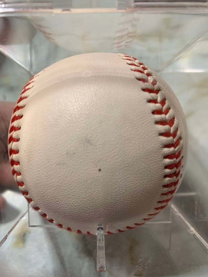 読売ジャイアンツ 坂本勇人選手、木村龍治選手の直筆サイン入りボール ケース付