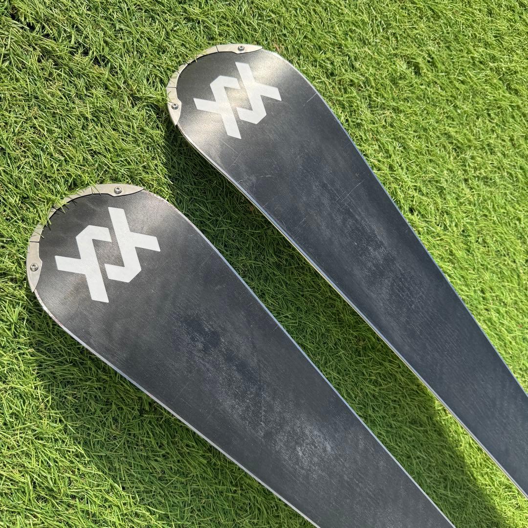 美品　VOLKL RACETIGER SC CARBON 165cm ビン付