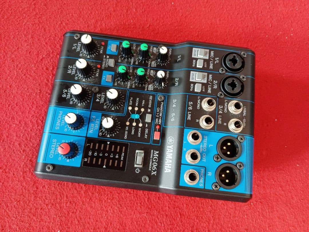 ミキサーYAMAHA MG06x