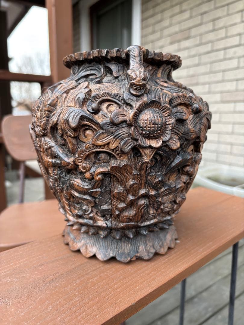 インドネシア？木製 彫刻装飾品壺