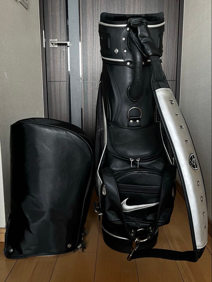 完売品希少旧ロゴ　良品　ナイキ　ゴルフ　黒　ド迫力大型キャディバッグ　NIKE