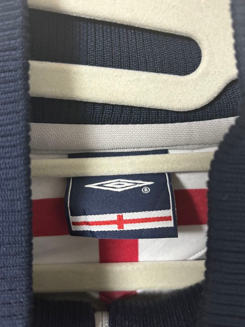 【最終値下げ!!】イングランド代表 トラックジャケット Umbro