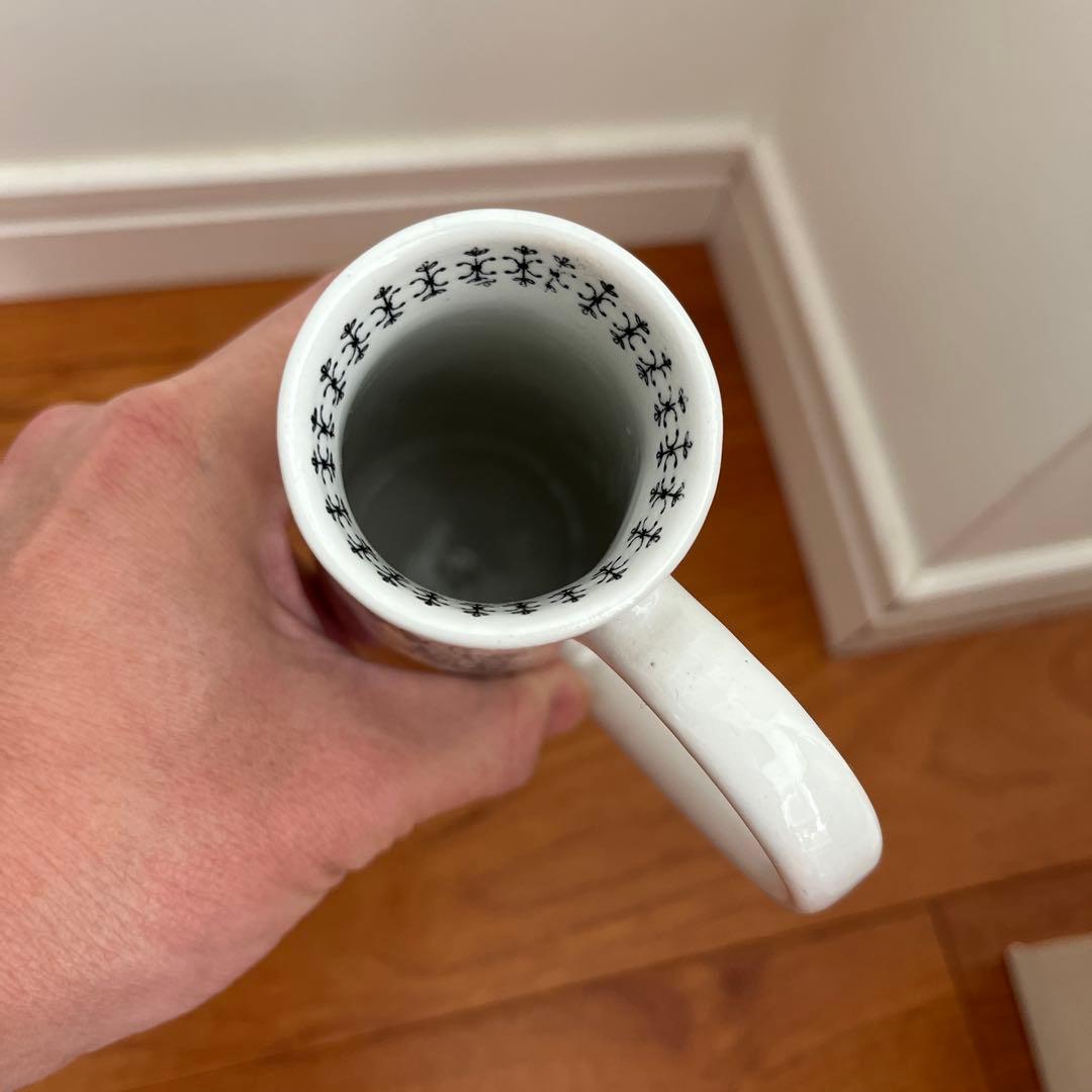 アラビア　陶器のピッチャー 白黒装飾