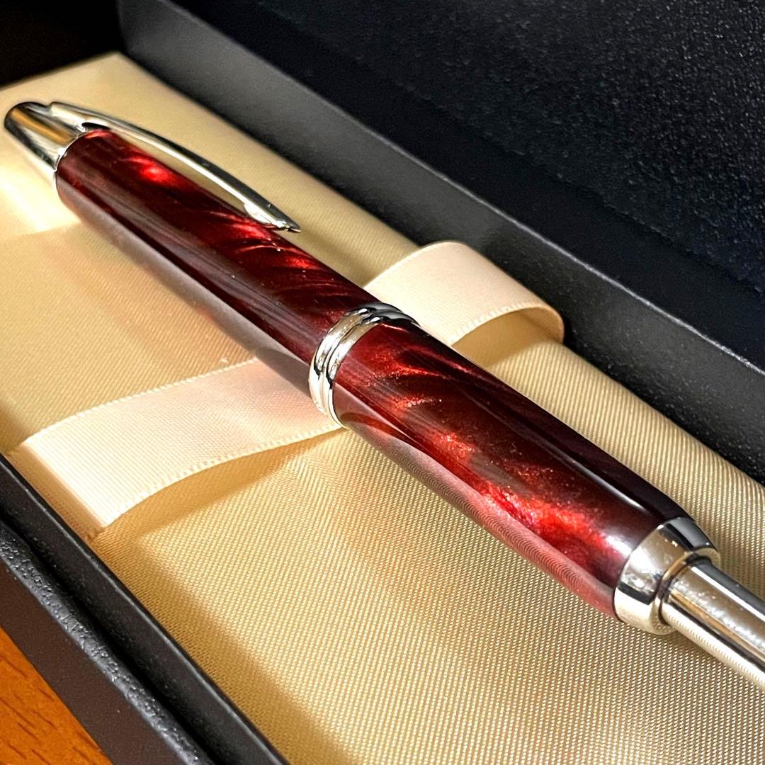 PILOT キャップレスse　マーブルレッド　万年筆