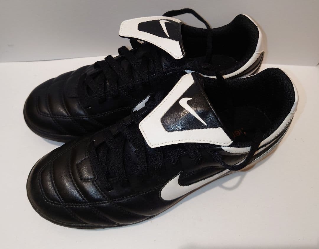 ★超美品★NIKE ティエンポ サッカーシューズ