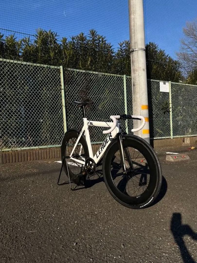 LEADER 735 Mサイズ 【神奈川県のみ直接引渡し】