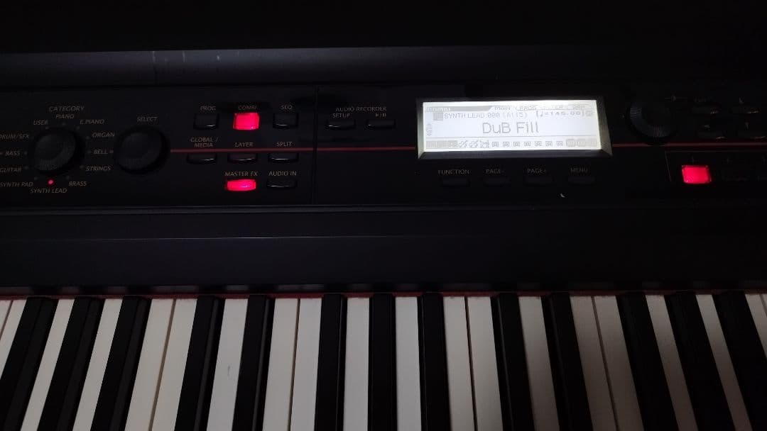 KORG KROSS 88(純正ペダル・GATORセミハードケース付)