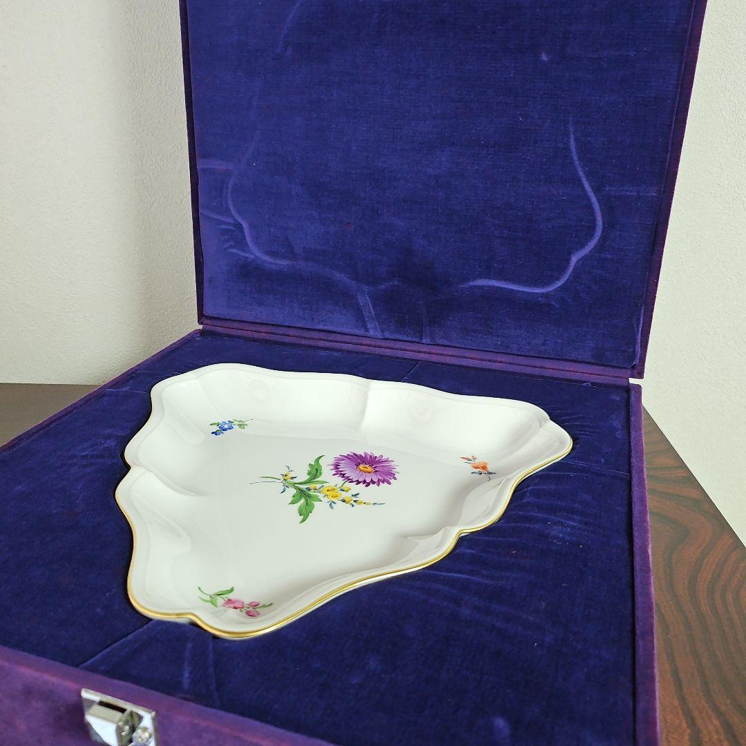 ②マイセン三角形の大皿 「お誂えケース」付き　２級