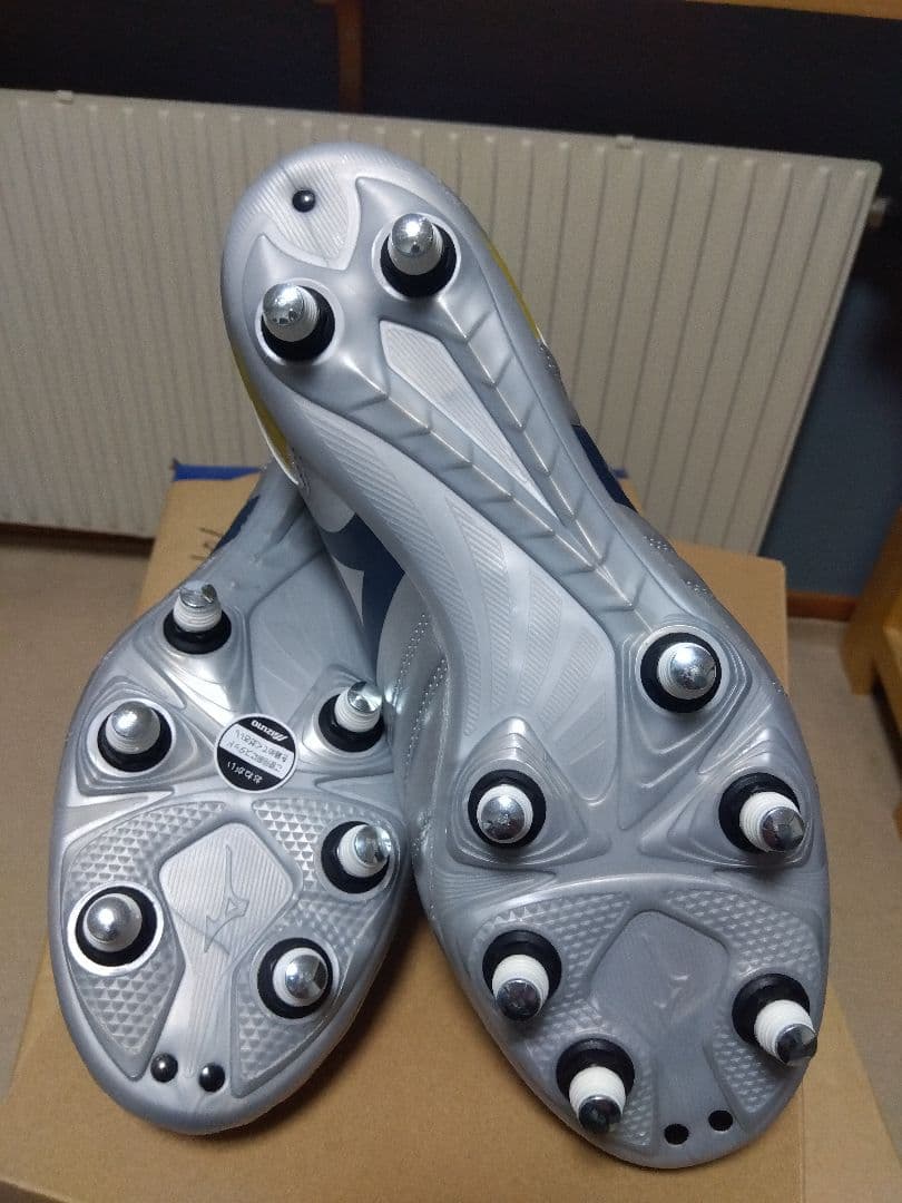 ラグビースパイク／ミズノ／28.0／シルバー／R1GA250104／新品