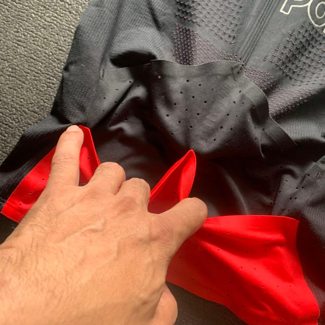 【美品】COMPRESSPORT ノースリーブ トレイルランニングシャツ