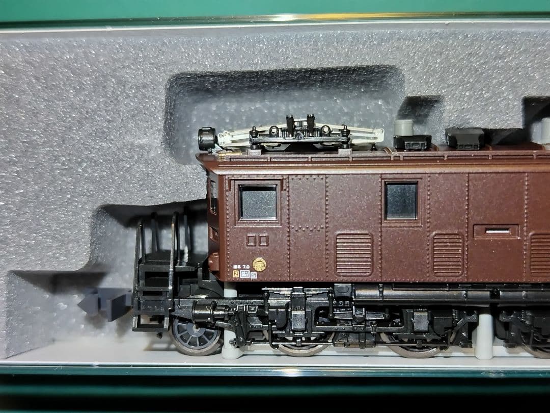 KATO 3078-2 ED19（省形ヨロイ戸）電機機関車