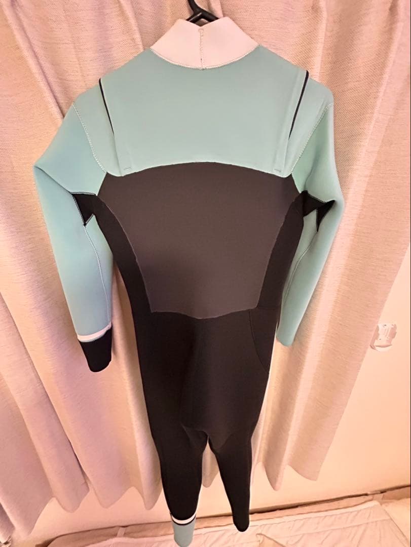 ウェットスーツ fellow フルスーツ3ミリ　MLB レディース