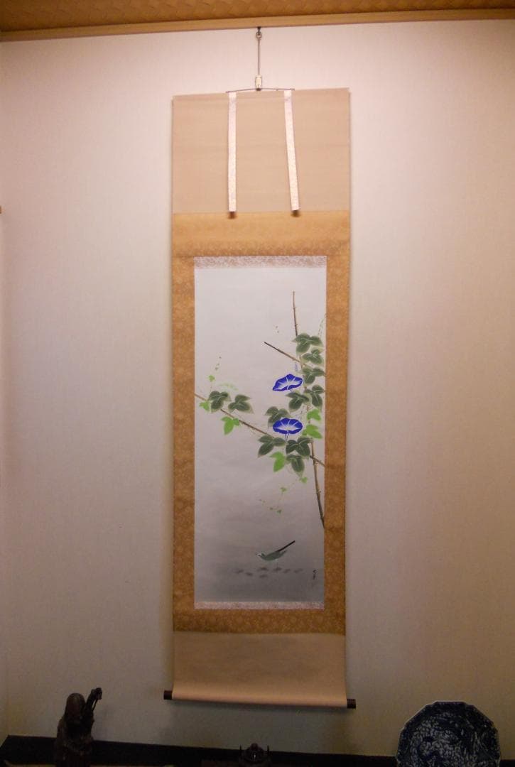 掛け軸 都路五葉 朝顔に小禽 絹本 希少 軸装 茶道具 掛軸 美品 です。