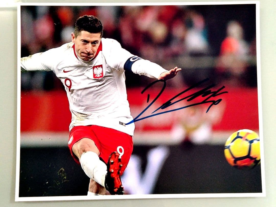 セール中…ロベルト・レヴァンドフスキ直筆サイン入り超大型写真…