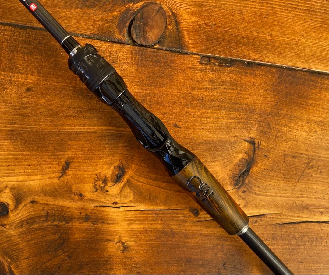 ベイトロッド　C702ML バスロッド　バス釣り　トラウト　ウッドグリップ