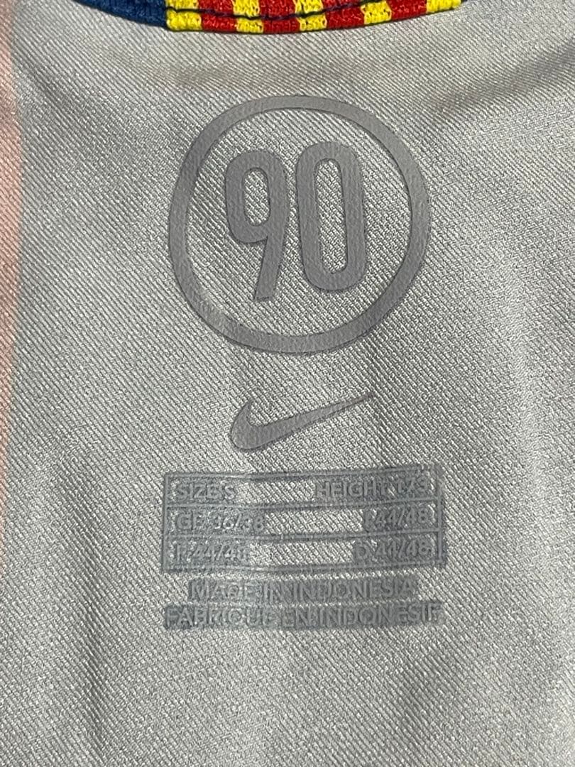 【正規品】ロナウジーニョ　バルセロナ　05/06ホームレプリカ