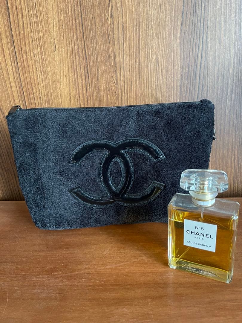 ココシャネル　シャネルショルダーバッグ　ノベルティ　パイル　モコモコ　ボア