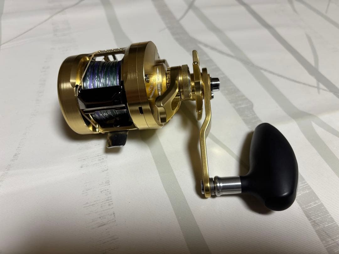 極美品　22 SHIMANO OCEA CONQUEST 300HG