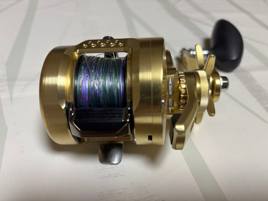極美品　22 SHIMANO OCEA CONQUEST 300HG