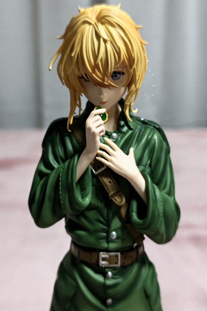 ヴァイオレット エヴァーガーデン　子供バージョン　ガレージキット　フィギュア