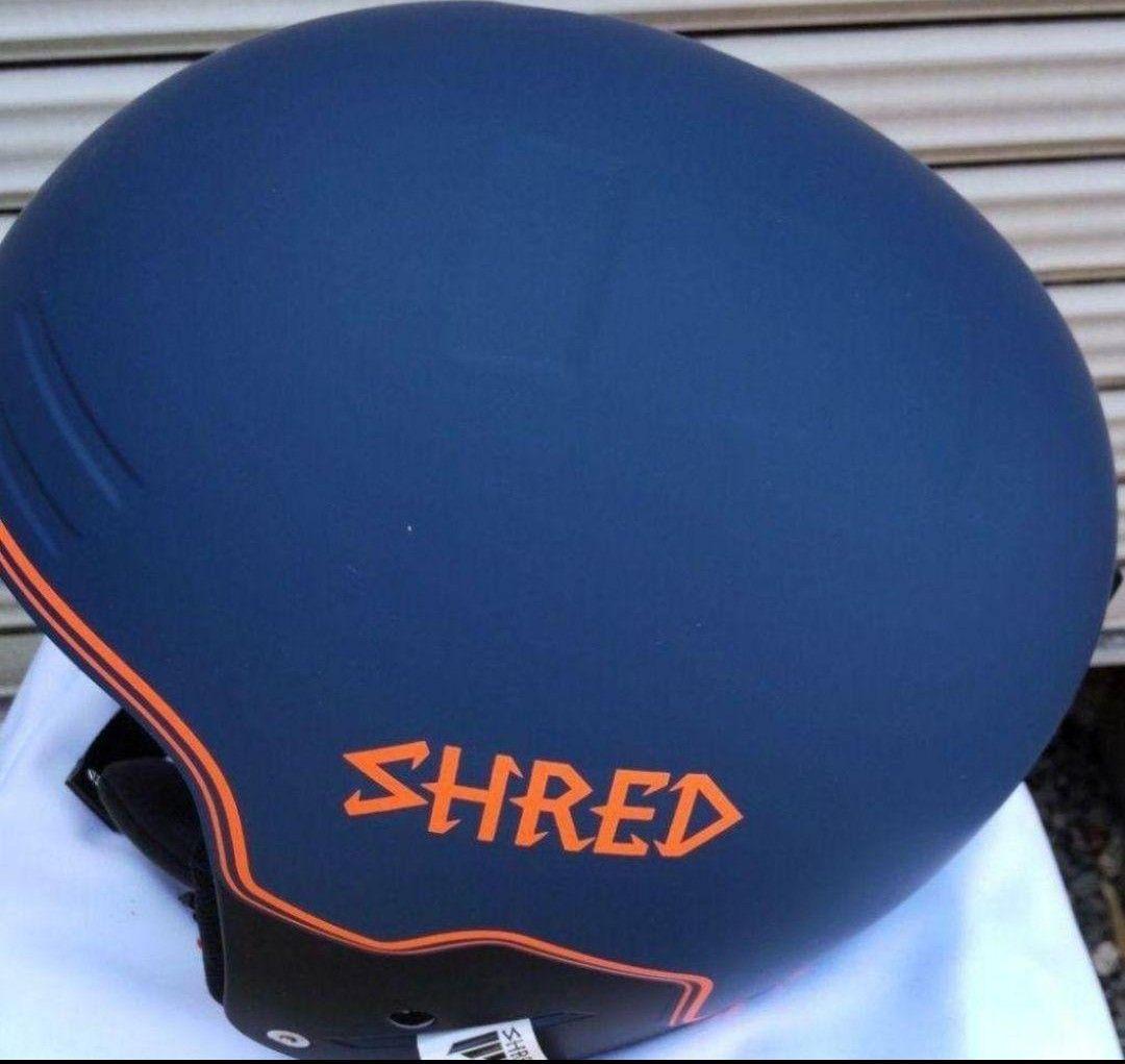 新品未使用保管品 SHRED シュレッド FIS 対応ヘルメット53-56cm
