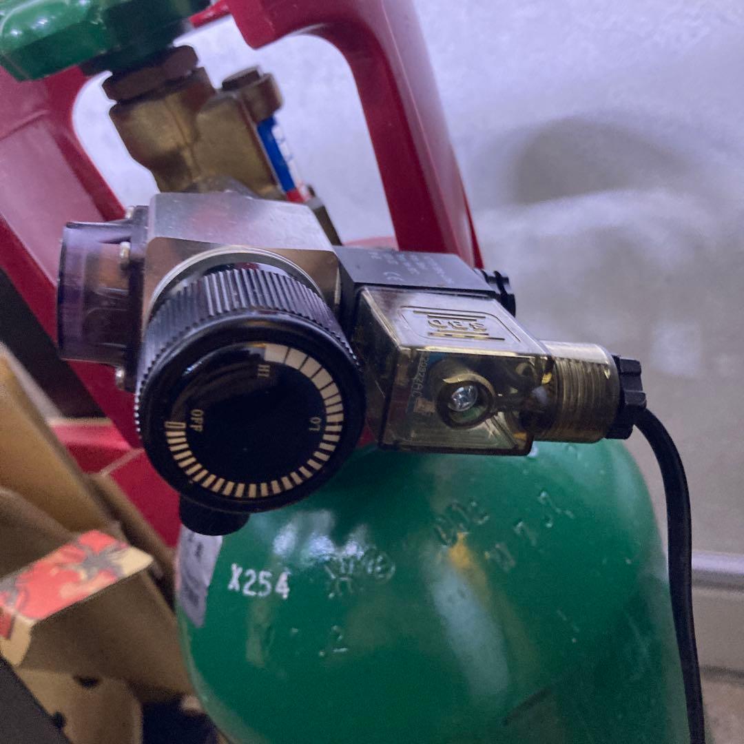 CO2レギュレーター RG-05 ＋ ミドボン5kg（残量約半分）セット