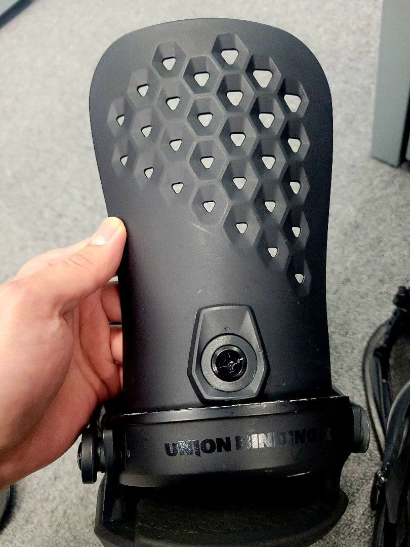 STRATA スノーボード ビンディング M