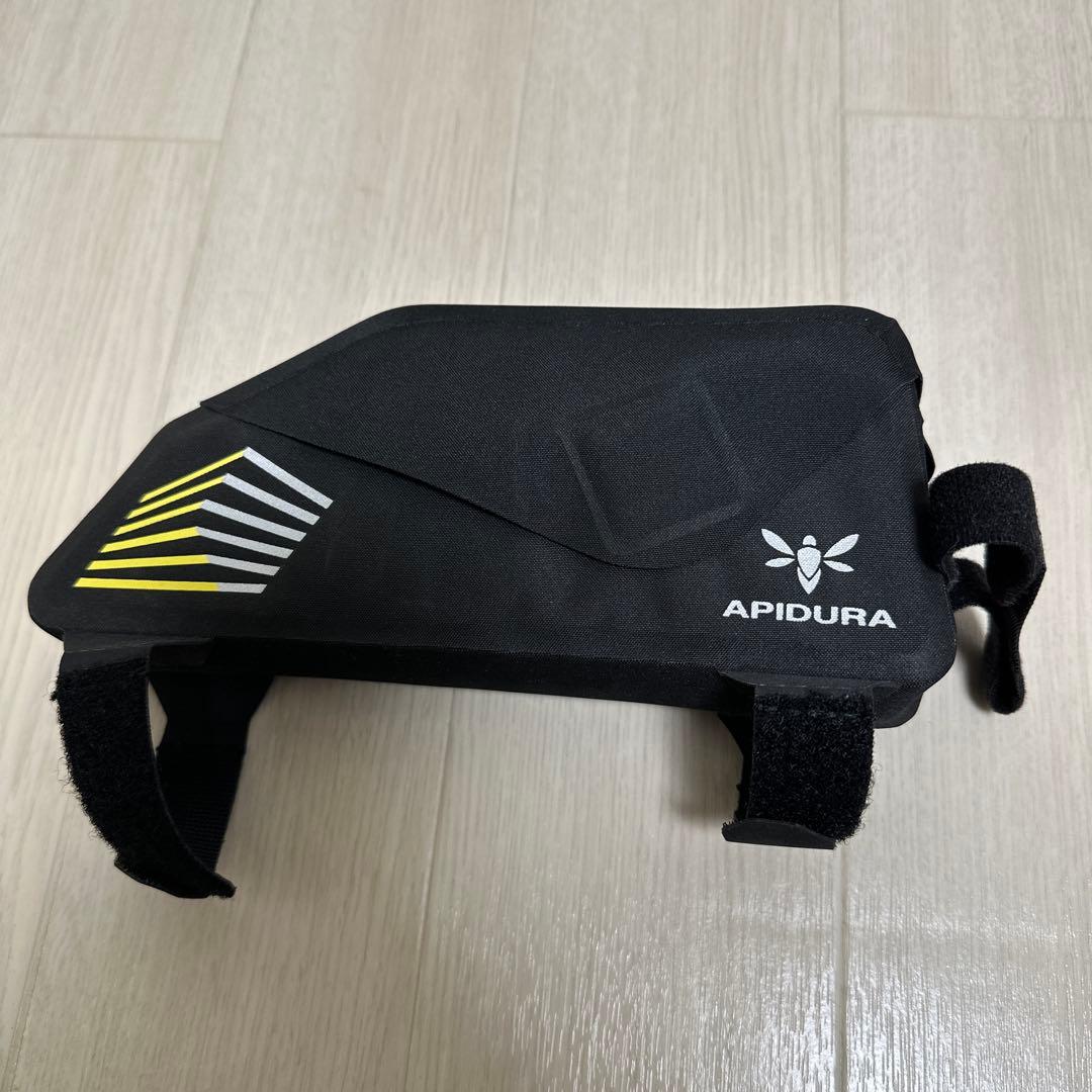 アクセサリー Apidura RACING TOP TUBE PACK 1L