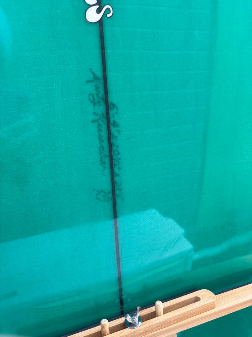 P*t様 【今週末限定オークション 】WRV 6’4 ミッドレングス　豪華セット